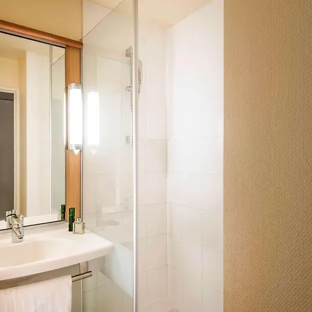 Ibis Gare Du Nord La Fayette Otel
